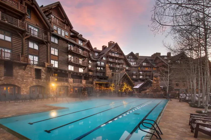 Charlies Pistenlage: Bachelor Gulch Ski-In/Out, Schlafplätze für 12, Ritz Pool + Whirlpool Zugang, 2 King Suiten - Image 1