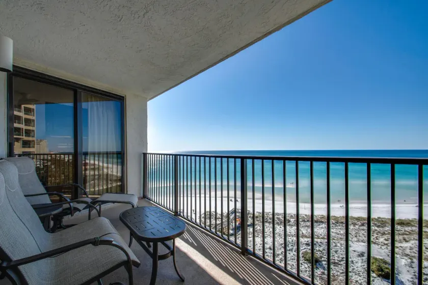 Marvelous Beachside Towers 2BR / 2BA Condo 11e étage! Vue exceptionnelle! - Image 1