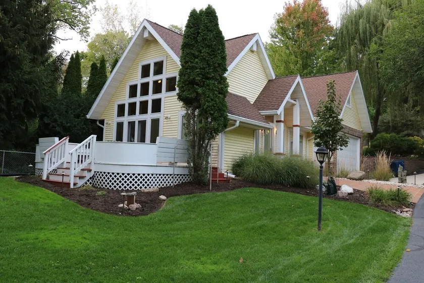 Delavan Lakefront Access Guesthouse - Image 1