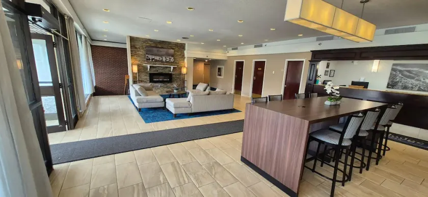 Quality Inn & Suites - Image 1