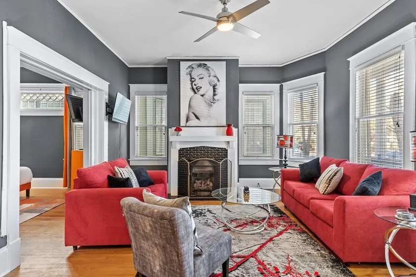 Showstopper 3 BD heart of downtown historic district. No cleaning fee! - Image 1