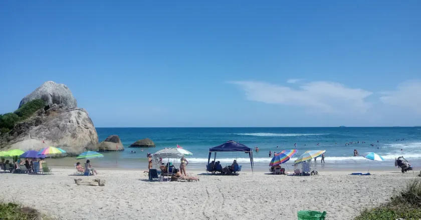 Large and inexpensive house 30 meters from the sea. - Image 1