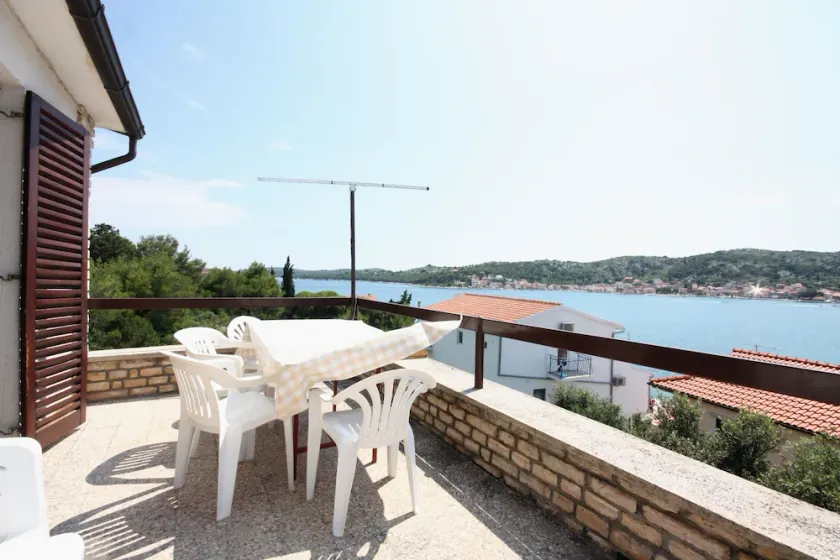 Apartments by the sea Tisno, Murter - 5142 - Image 1