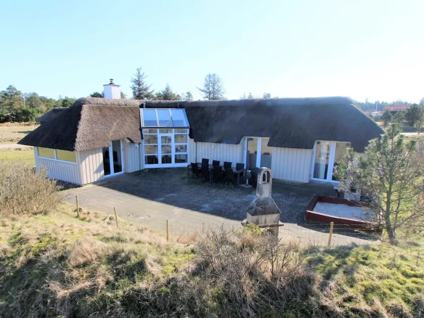 \"Annalise\" - 1km from the sea by Interhome - Image 1