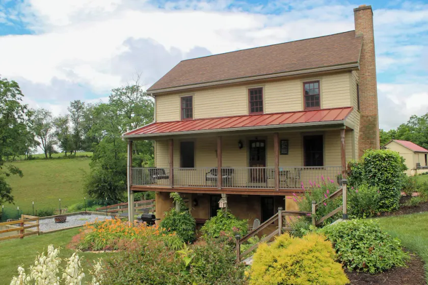 Rustikt Country Home i södra Lancaster County med en gemensam pool. - Image 1
