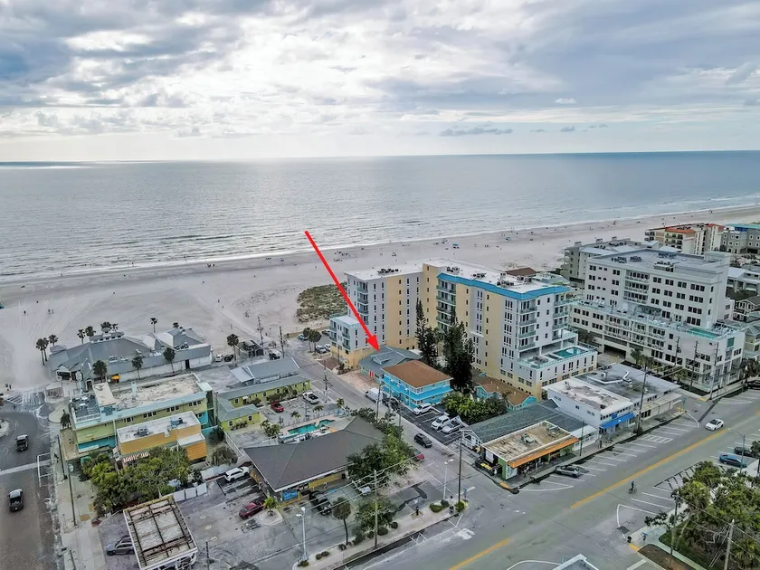 Sandy Shores • Steps to Beach & Frenchy's • Pet Friendly • Patio ➠ 20 Kendall 1 - Image 1
