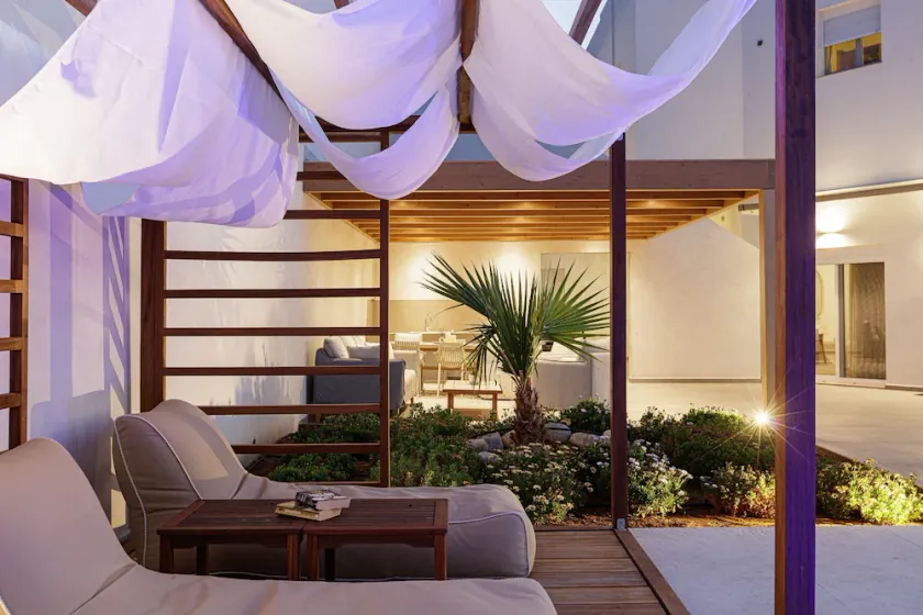 Residence heated pool - Image 1