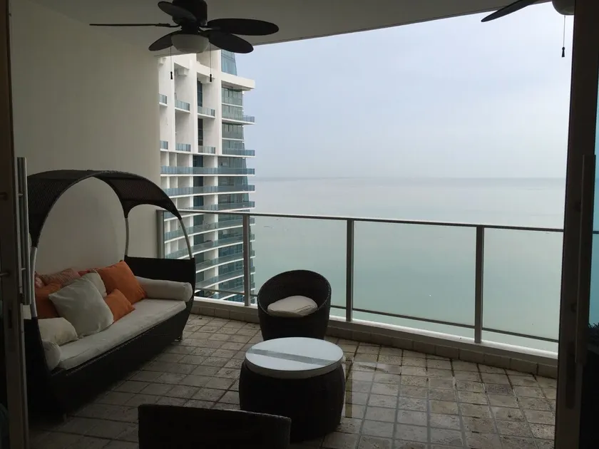 HHH Luxurious 3/3 over 3.000 ft2 Condo in Panama City next to Trump Hotel & Casi - Image 1