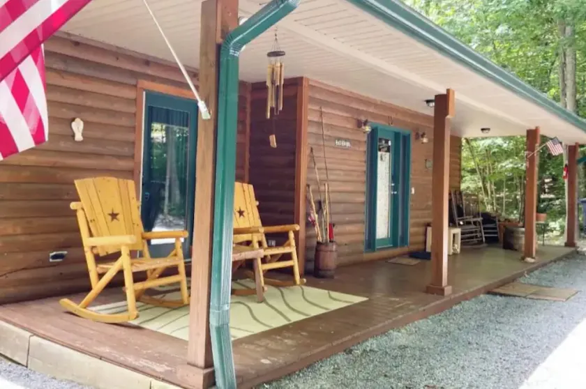 Our Side of Heaven Cabin- Ride the Dragon, w/Hot Tub, Private Lake and Pond - Image 1
