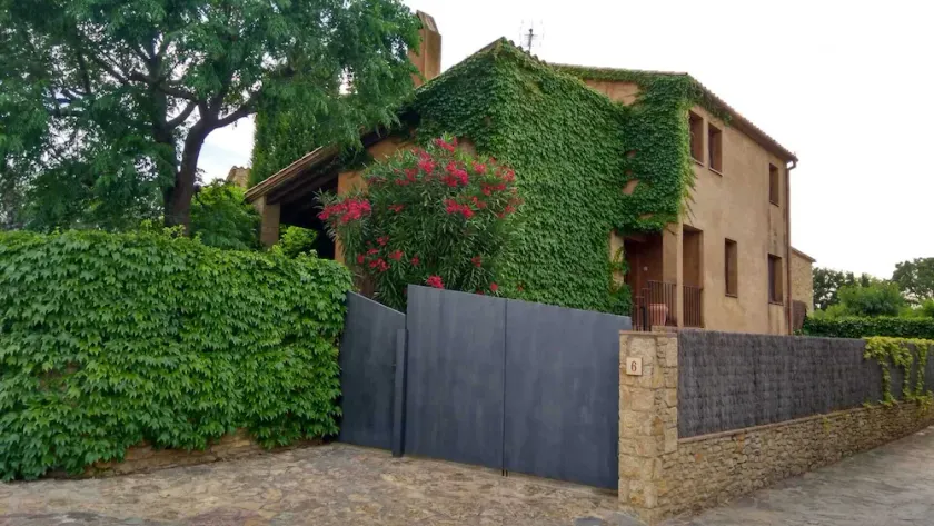 Maison avec jardin et terrasse, idéale pour se détendre, près de la Costa Brava - Image 1