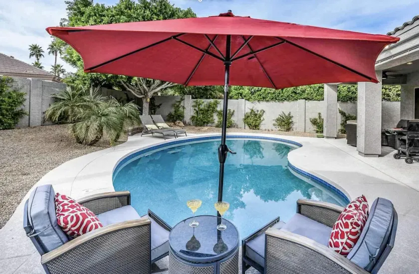 Beautiful Home in Convenient Location with Private Pool! - Image 1