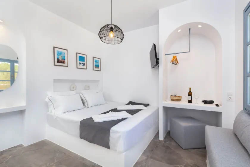 Aitheras Luxury Suites - Image 1