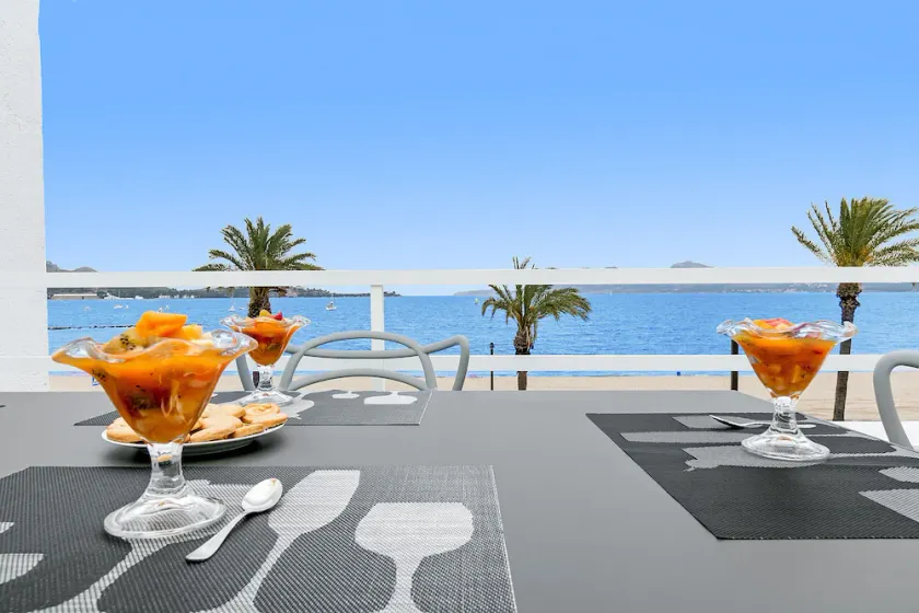 Schöne Wohnung am Strand in Puerto Pollensa - Image 1