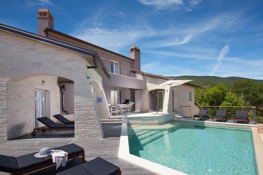 Exklusive 5* Villa mit herrlichem Meerblick und beheiztem Pool - Image 1