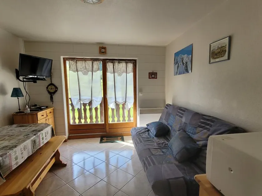 25m² Studio, balcony, perfect for 4 in the mountains - Image 1