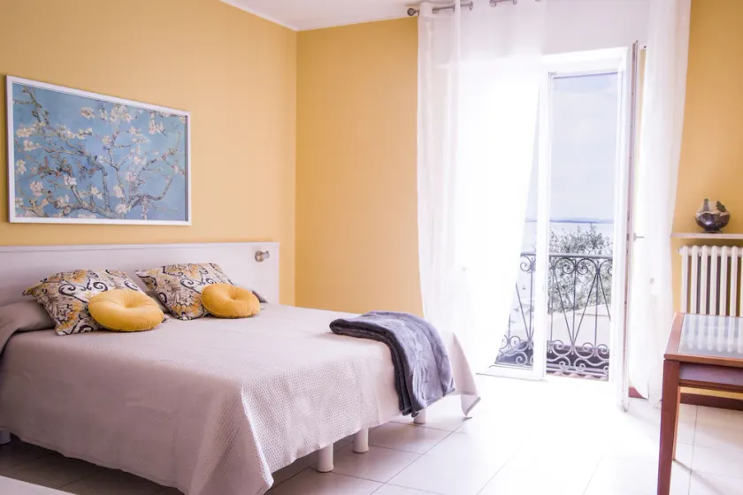 DAISY Apartment - 50 meters from the lake and the beach - Image 1