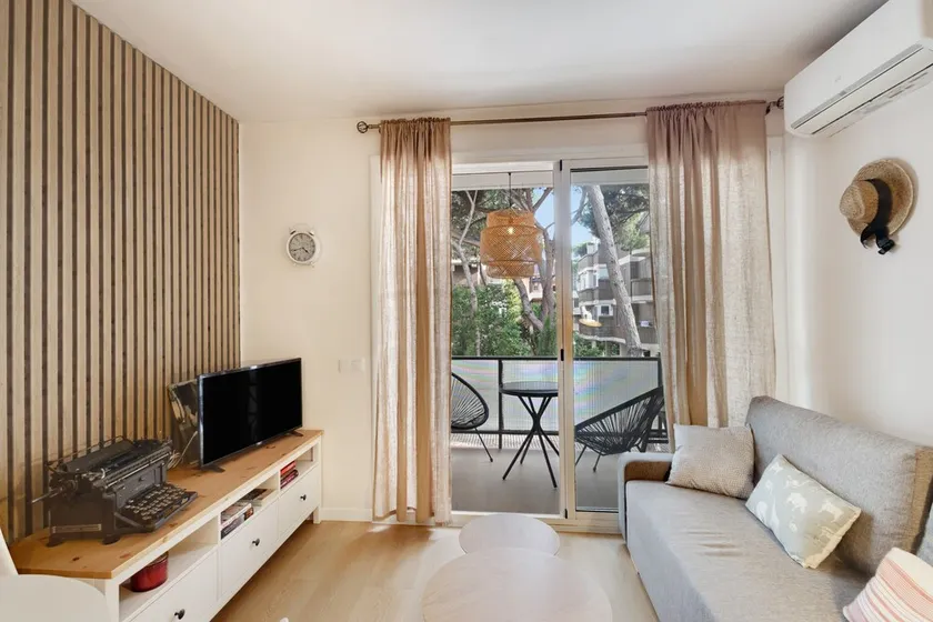 Bonito Apartamento En Gava Mar - Image 1