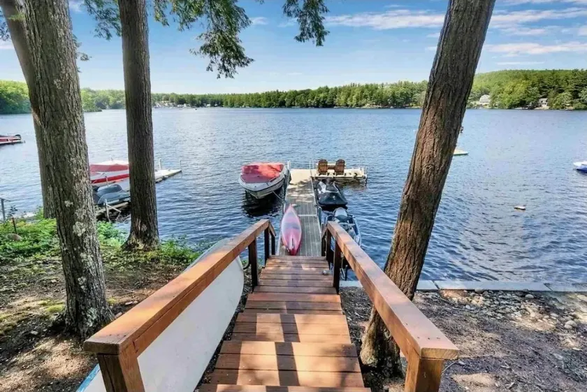 Lake house, Dock, 3 beds/3 full baths. Pet friendly! - Image 1
