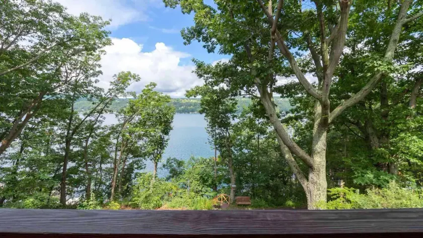 Wine to Water 4 Bedrooms 3 Bathrooms Cottage - Image 1