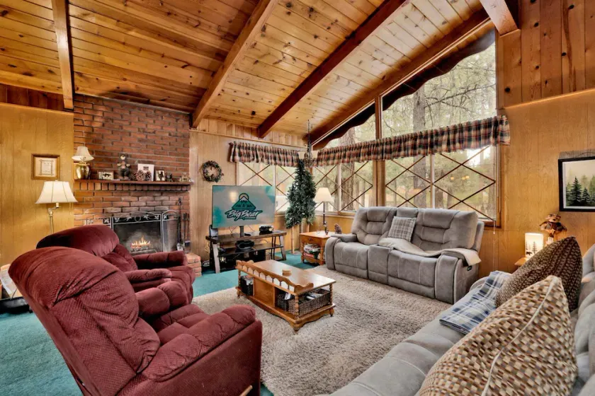 Avalon Hide Out Retreat by Big Bear Vacations - Image 1