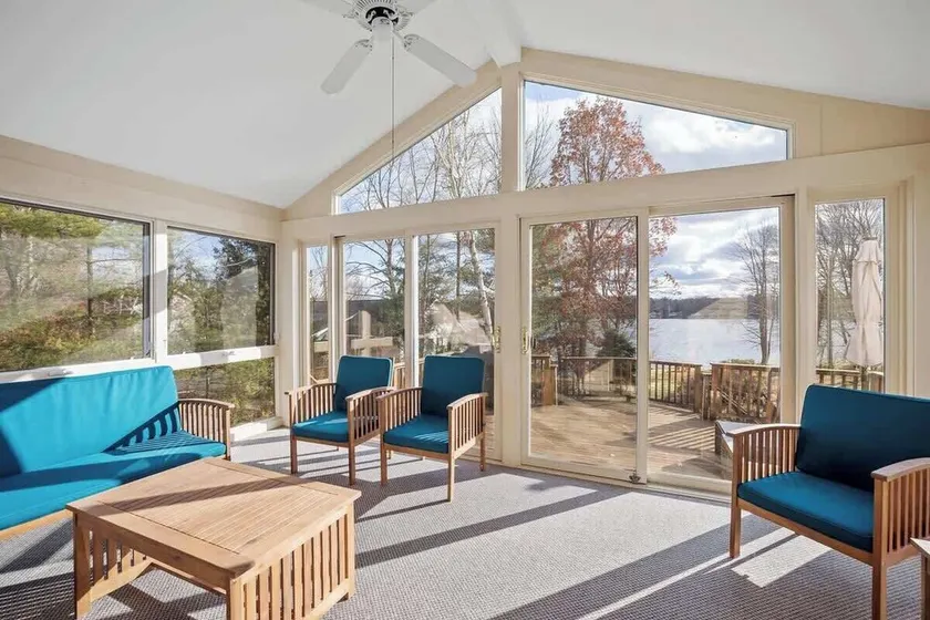 Halfmoon Lake 4BR Home w Game Room, Deck, Dock! - Image 1