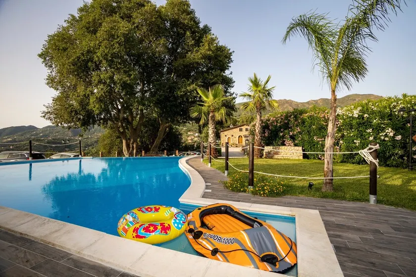 Appartamento 'Arcaloro Resort' con piscina condivisa e Wi-Fi - Image 1