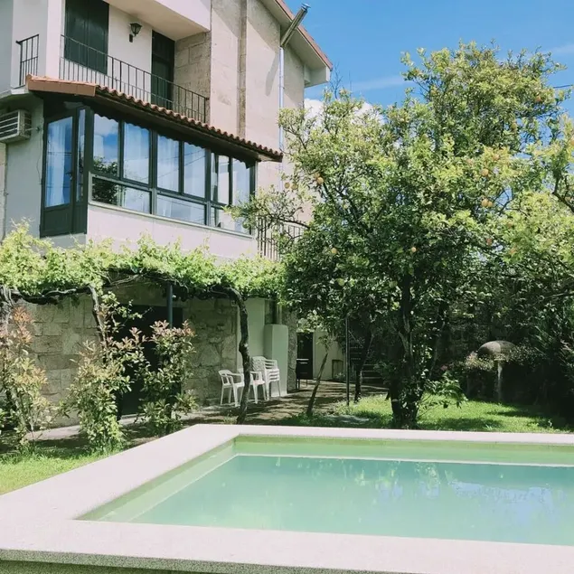 House with salt pool, Mondariz. Rias Baixas, 10 people - Image 1