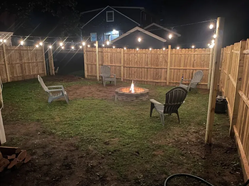 Cozy 2 bedroom home, Fast WIFI, Free Parking, BBQ - Image 1