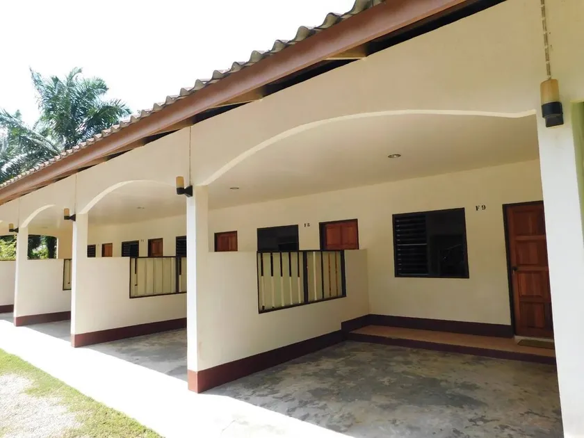 057 resort - Image 1