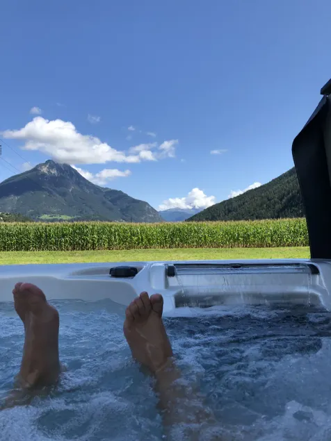 Ap. Deluxe with whirlpool and Finnish barrel sauna - Image 1