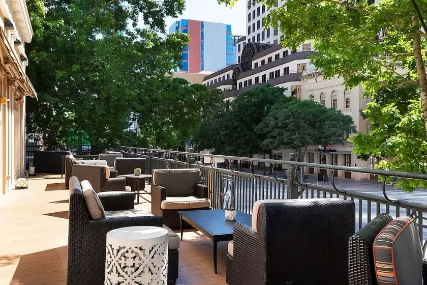 Have a Blast on Sixth Street! Swimming Pool, Pets Allowed, Near Zilker Park! - Image 1