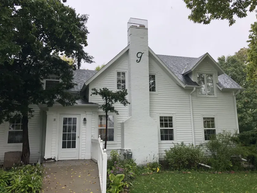 Historic Garst Farmhouse at Whiterock Conservancy - Image 1