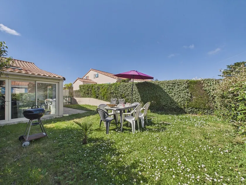 Maison avec piscine à 200m de la plage - Image 1