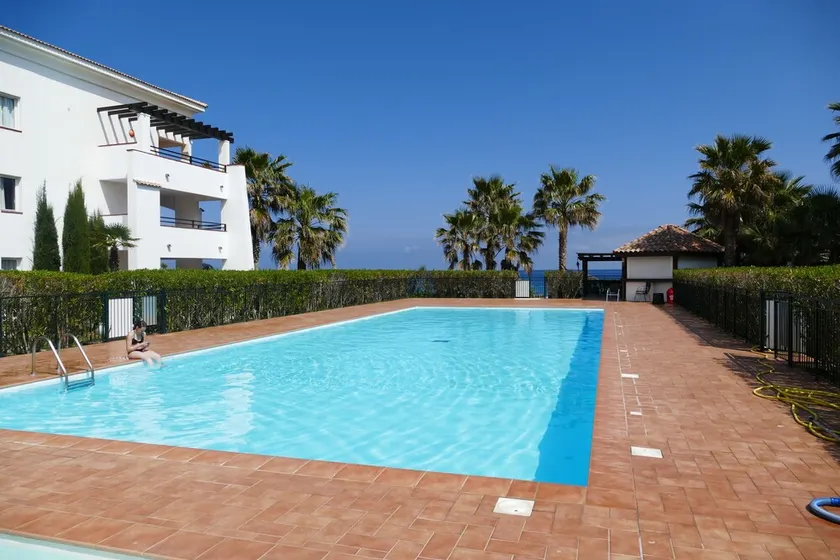 Superbe T3 en Duplex dans Résidence en bord de mer - Image 1
