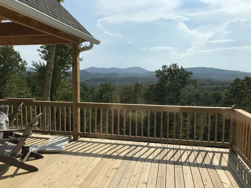 Misty Ridge - Ridge Road Scenic Cabins - Brimstone Recreation and Big South Fork - Image 1