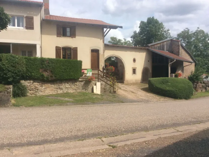 Gemütliches Dorfhaus mit Spielraum, Terrasse und großem Garten - Image 1