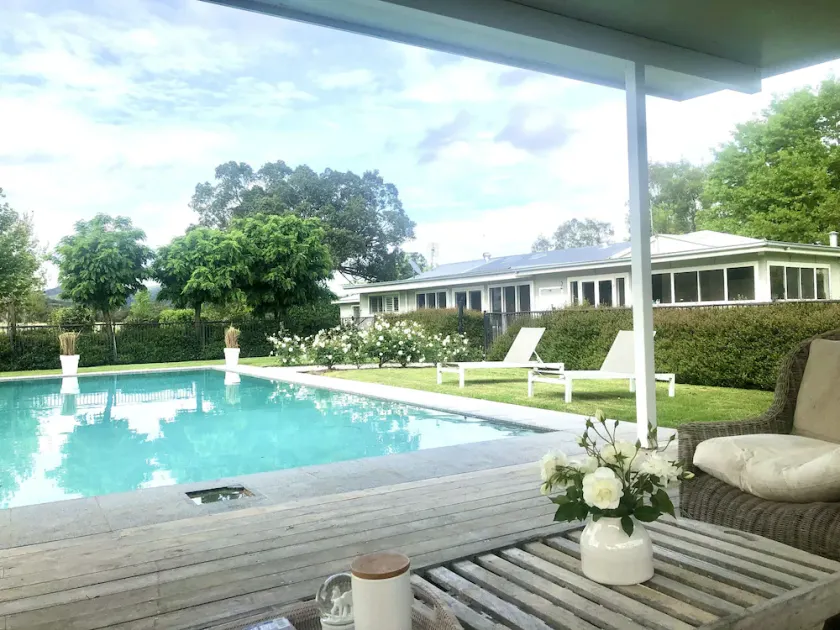 Relax or explore - 2 renovated farm houses. Pool, tennis court and 700 acres. - Image 1