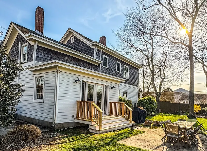 Cozy Greenport village cottage - Image 1