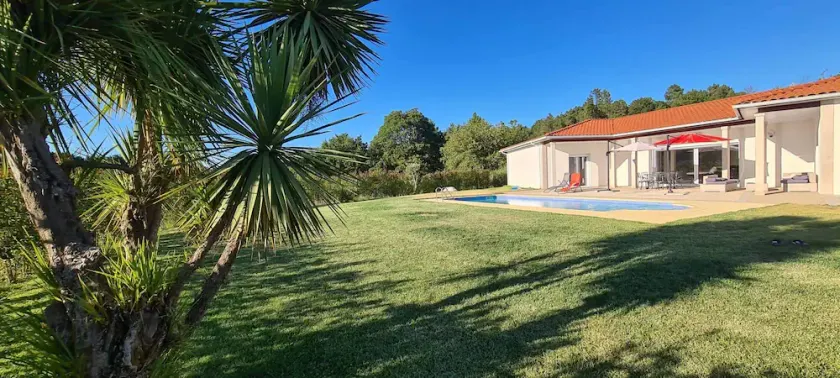 VILLA FOR 6 PEOPLE, WITH A POOL AND GRILL - Image 1
