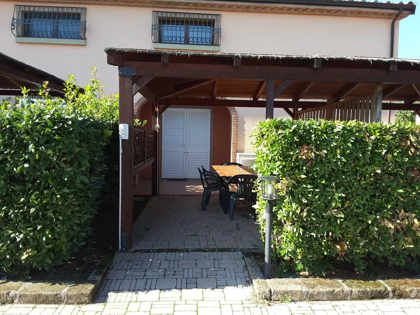 Ampio appartamento con piscina vicino al mare - Image 1