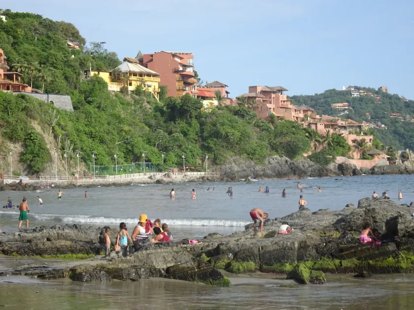 Appartement de deux chambres à la plage, Zihuatanejo, Mexique - Image 1