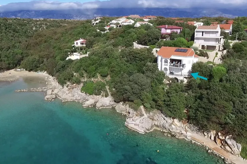 Beach Apartment 1: private bathing area, sandy beach, WiFi, ideal for families - Image 1