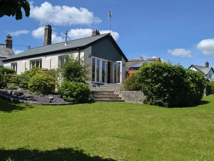 1 bedroom accommodation in Week St Mary, near Widemouth Bay - Image 1