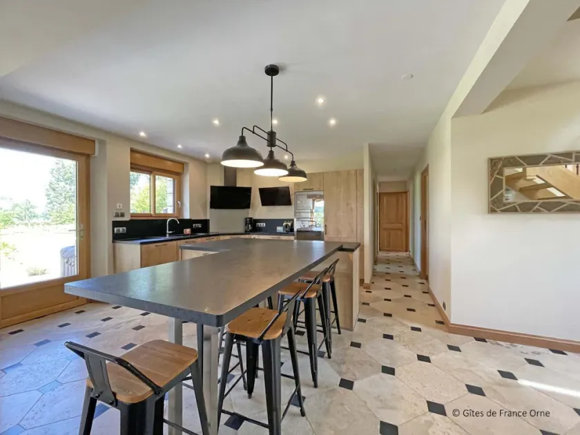 Gîte Nature avec Jardin et Spa pour 14 pers. à Les Ventes-de-Bourse - Image 1