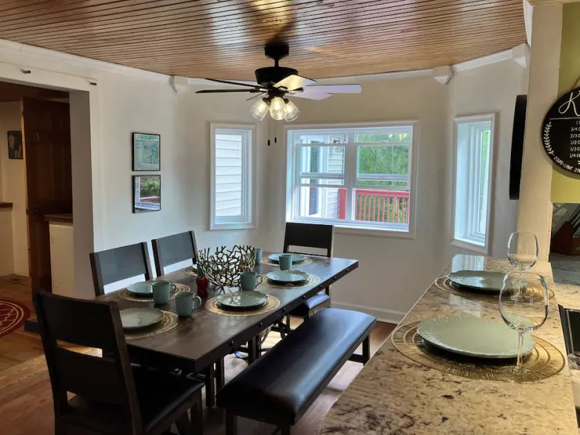 Coin Cottage farmhouse on 151 Trail in Nelson County - Image 1