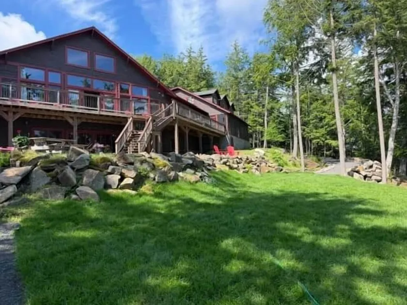 Adirondack Luxury Vacation Home - Image 1