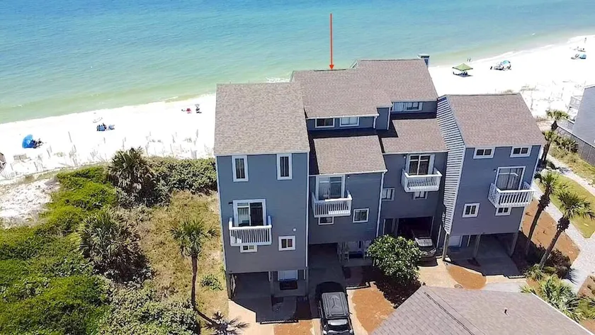 GULF FRONT on Cape San Blas, Updated with Amazing Views! Sleeps 7 - Dog Friendly - Image 1