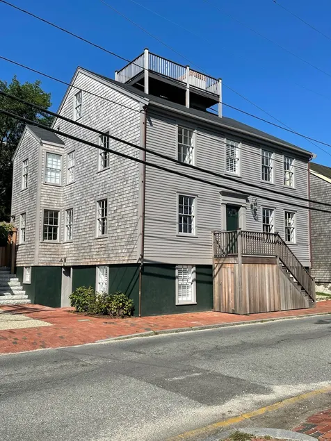 100 Steps to Main Street. 5 bedrooms and 6.5 baths. New and Completely renovated - Image 1