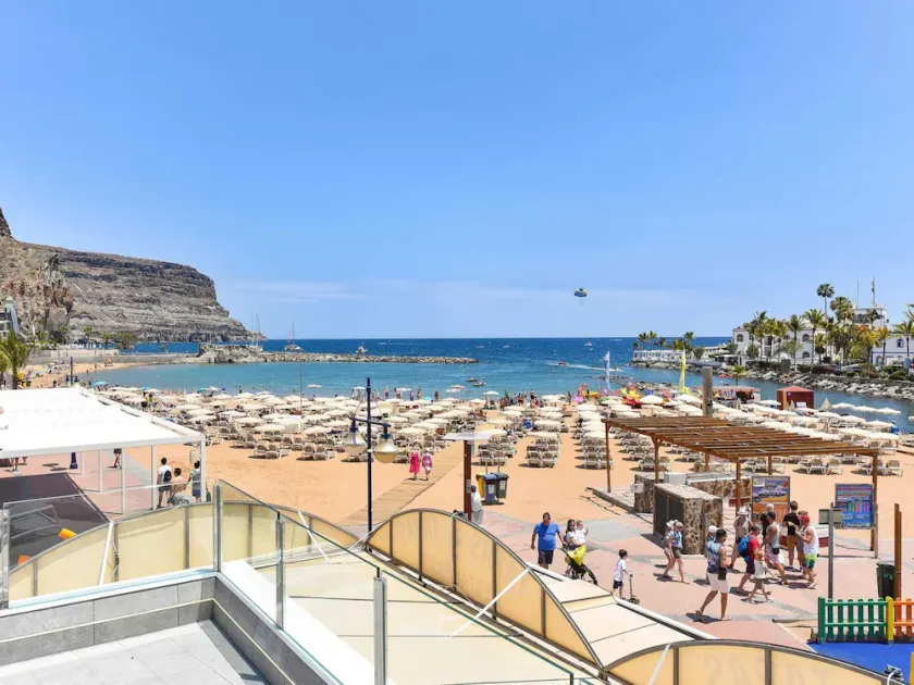 House in Lloret de Mar With Terrace - Image 1