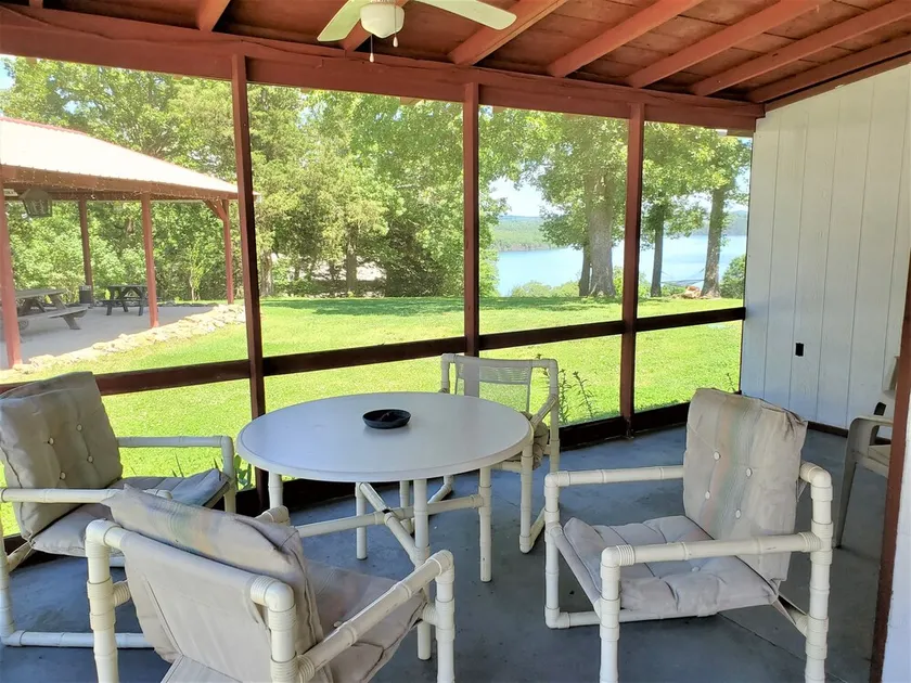 Cabina di montagna Ozark sul bellissimo Lago Norfork - adatto ai bambini, amichevole per gli animali - Image 1